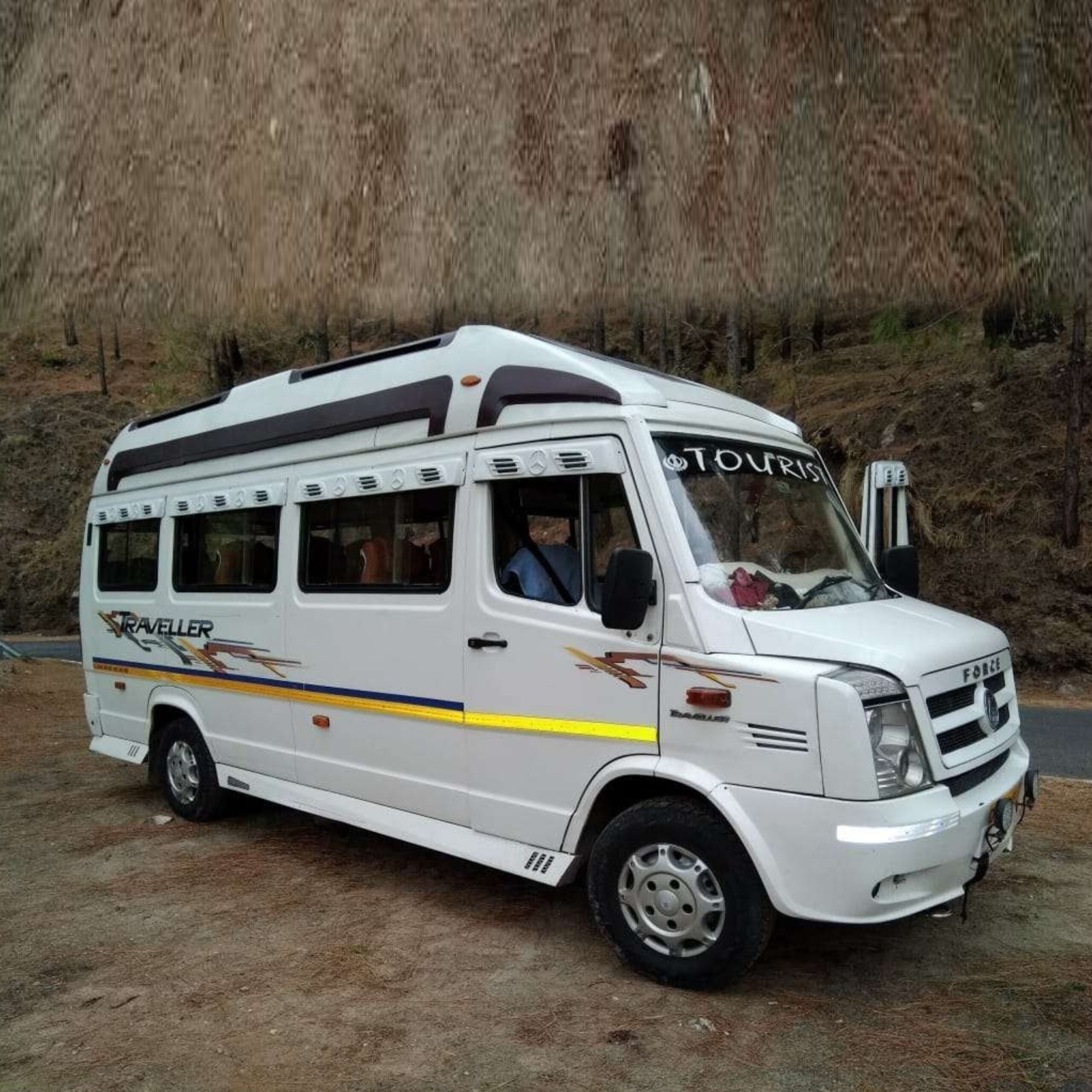 tempo traveller modification in jaipur